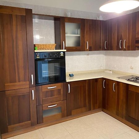 Appartamento Modugno Centro Luaran gambar