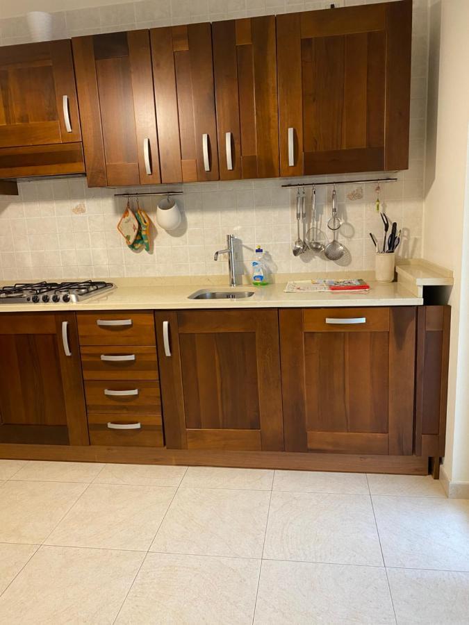 Appartamento Modugno Centro Luaran gambar
